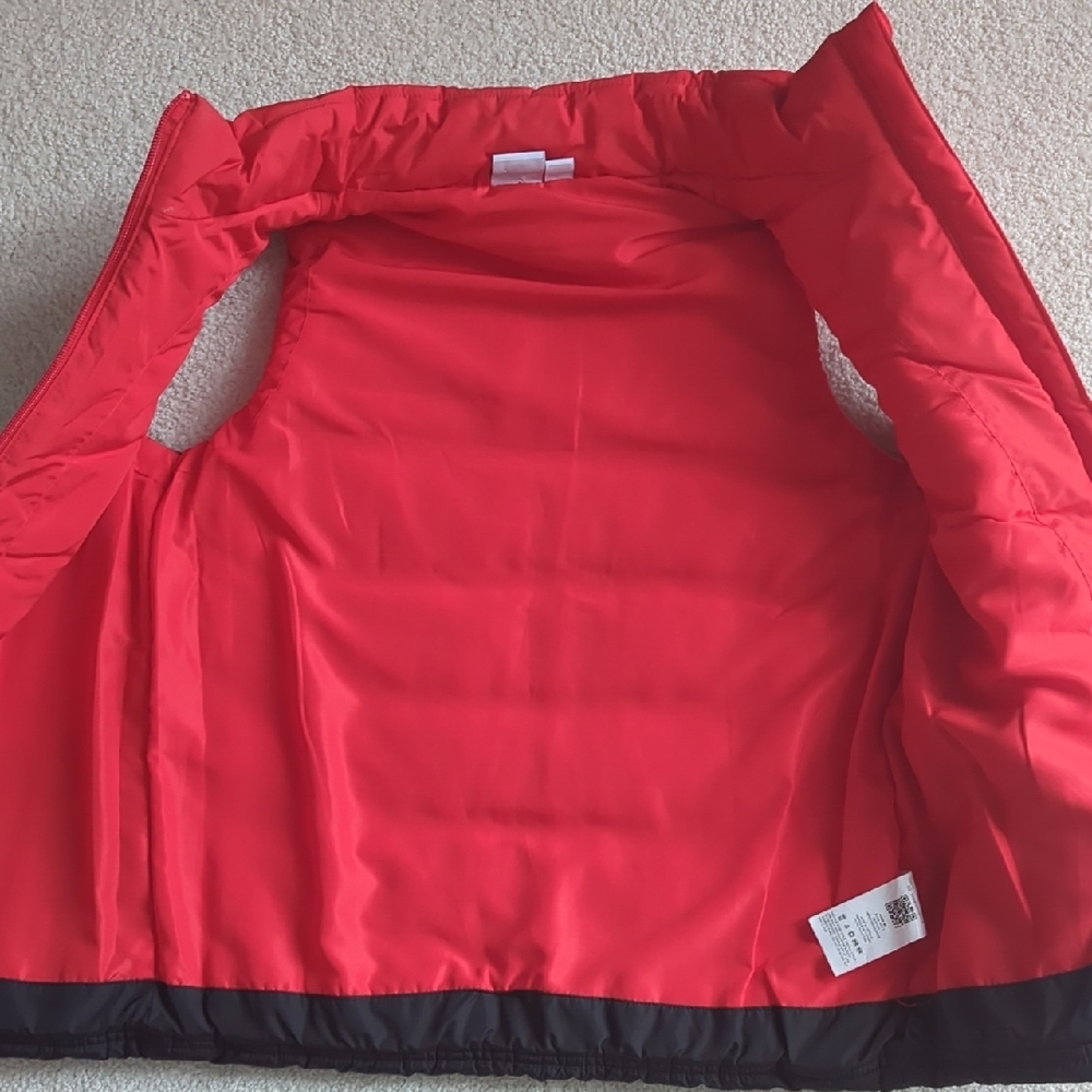 3 For $30. Puma Kids Two-Tone Red and Black Vest - Picture 7 of 9
